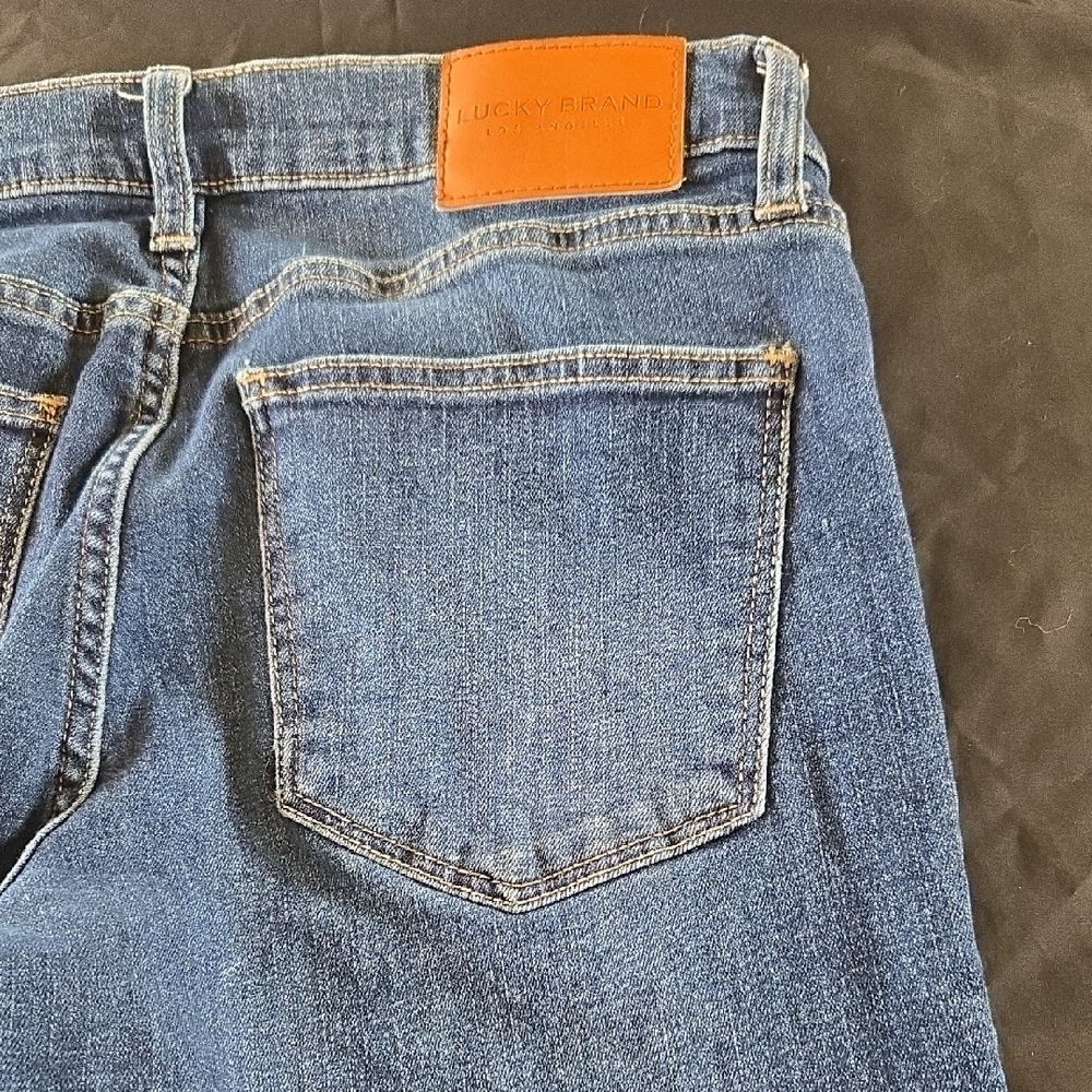 Lucky Brand Women Blue Straight Jeans Classic Style